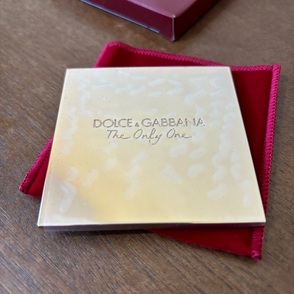 Dolce & Gabbana The Only One Pocket Mirror with Velvet Pouch NEW - Picture 3 of 10